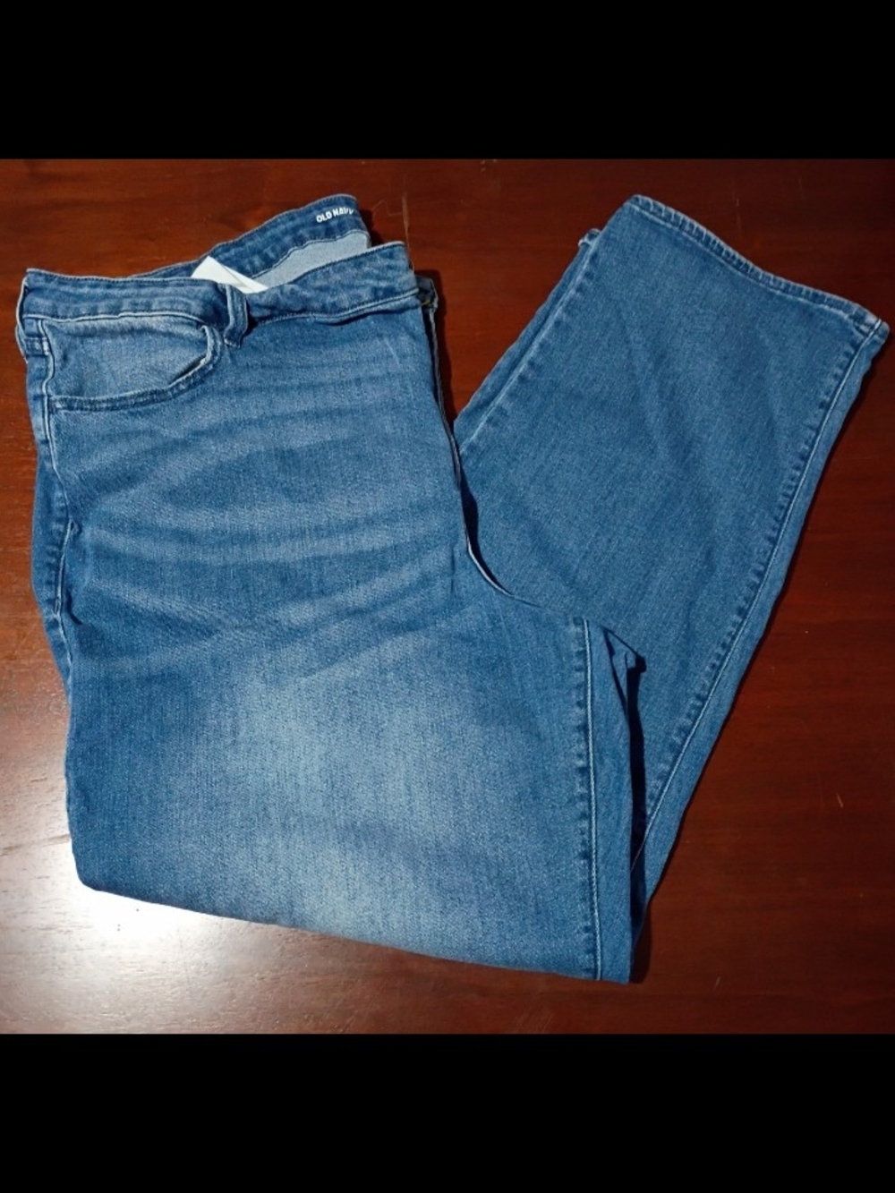 Old Navy Women's Straight-Leg Jeans in Medium Blue 22L
